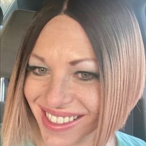 Meet your Posher, Celeste